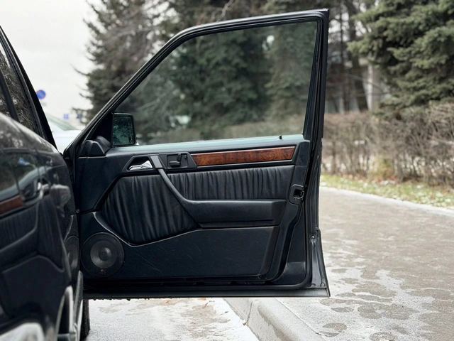 Mercedes-Benz E-класс — фото 10